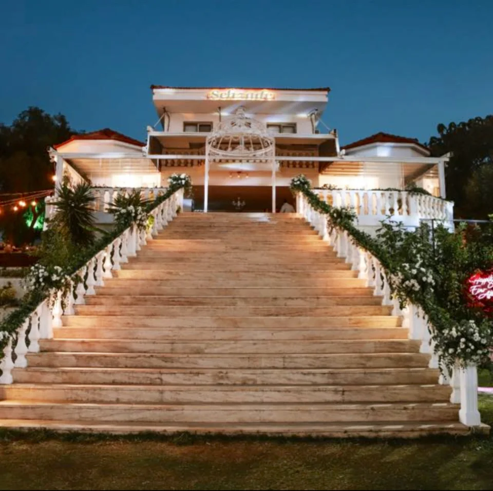 Şehzade Köşkü Kır Düğün Salonu İzmir Güzelbahçe — 1