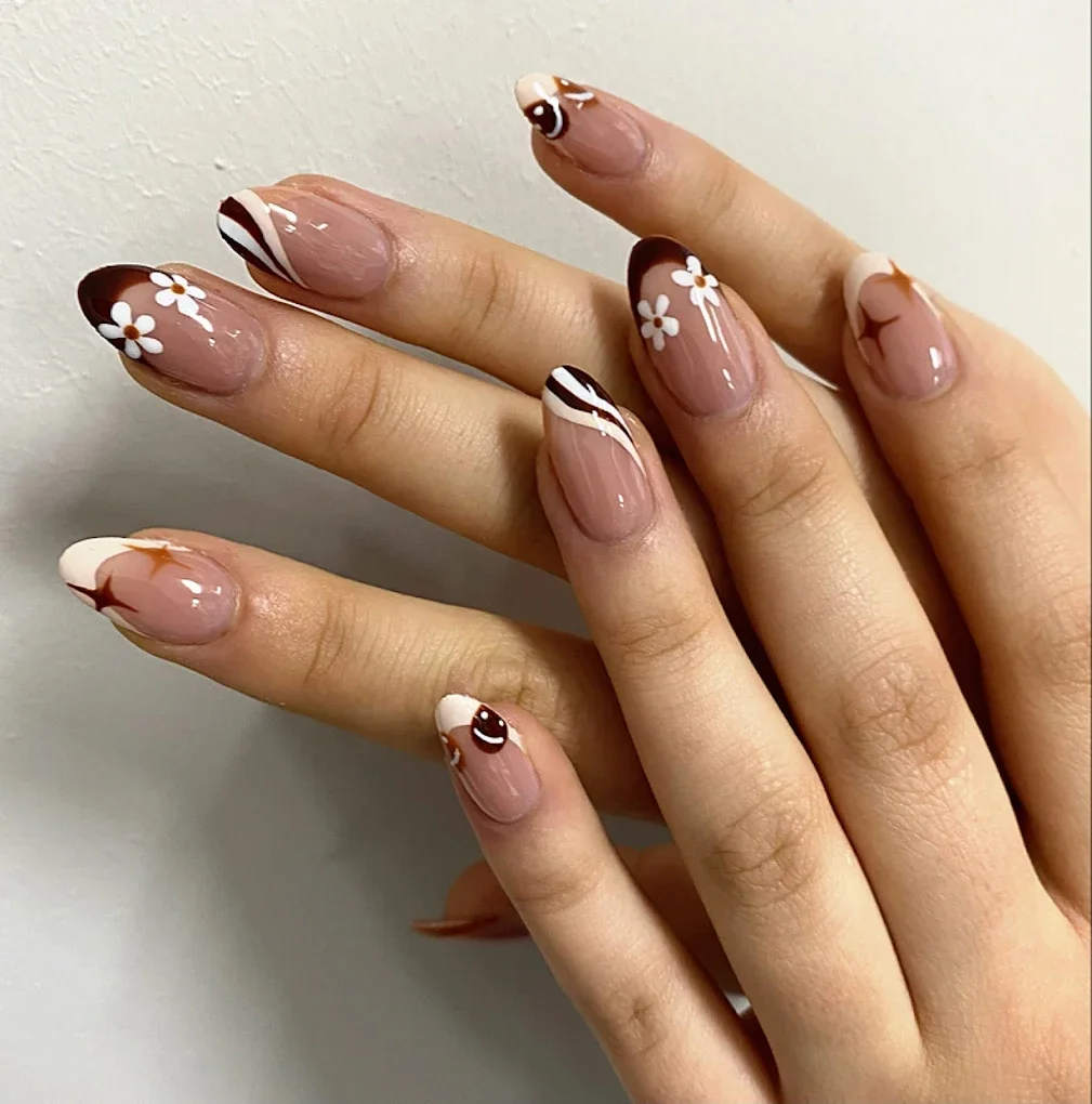 Manifest Nail Studio - Fotoğraf 1