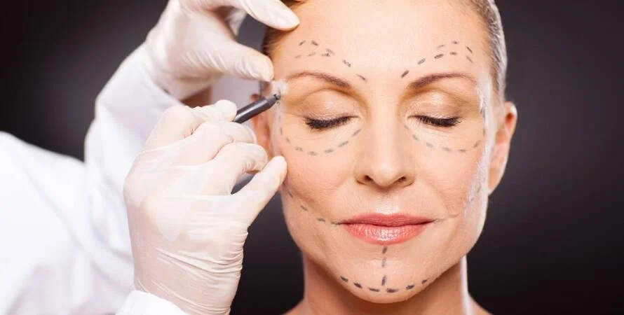 Op. Dr. Özlem Cemboluk / Estetik Cerrahi Kliniği