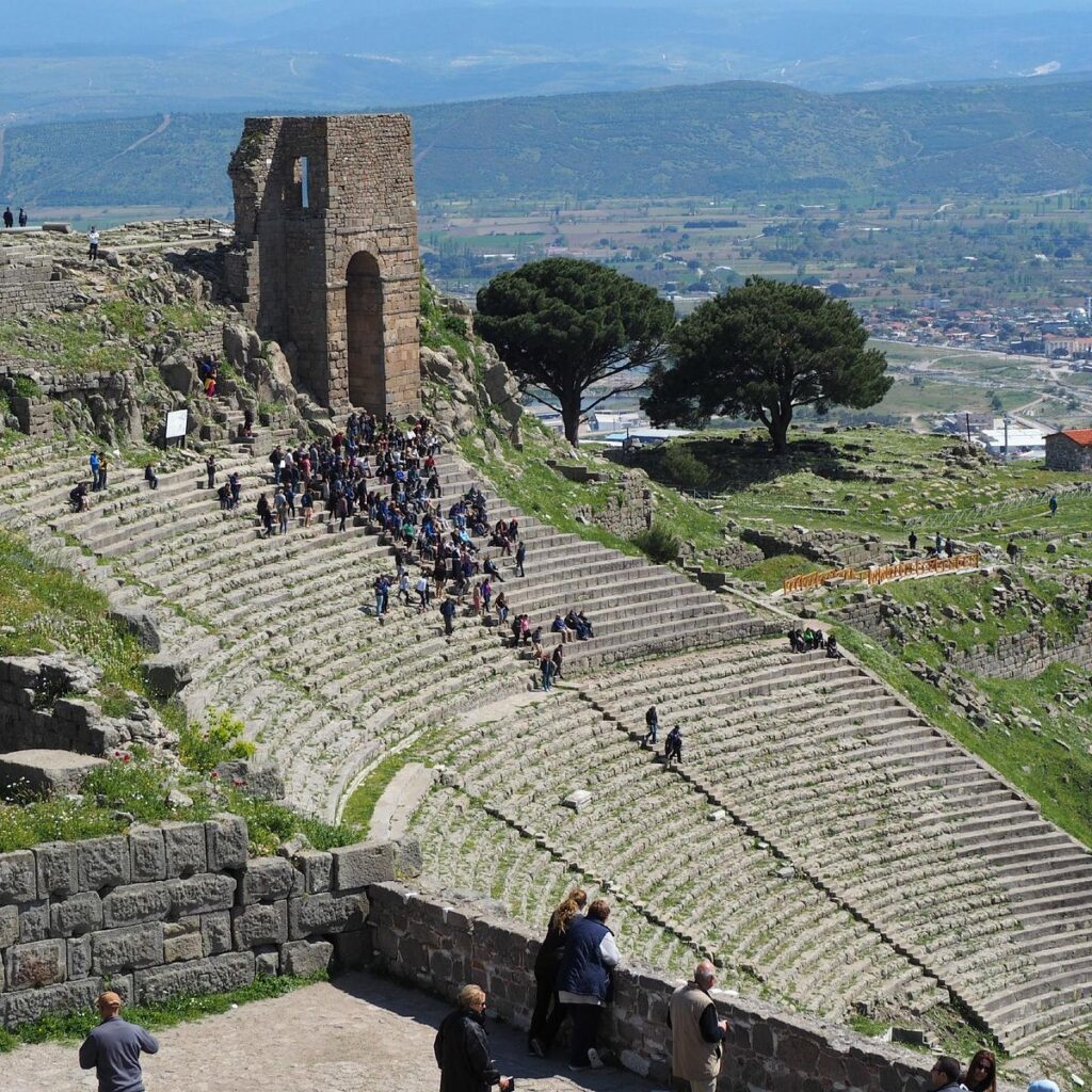 Bergama Gezilecek En İyi Yerler - 05 - Puan.com