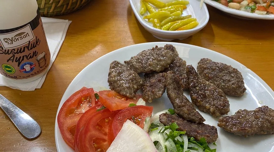 En İyi Dikili Restaurantları - Puan.com