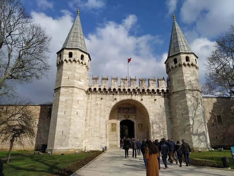 En İyi Fatih Gezilecek Yerler - 02 - Puan.com