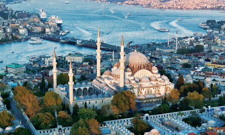 En İyi Fatih Gezilecek Yerler - 06 - Puan.com