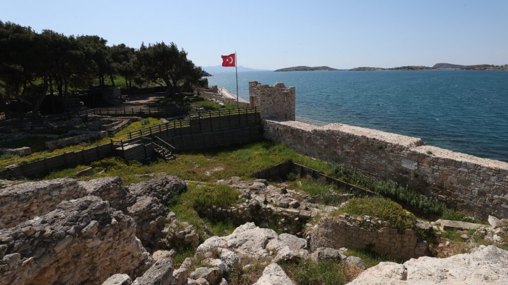 Foça Gezilecek - Puan.com