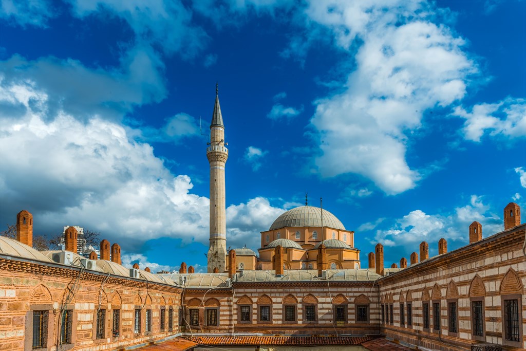 Konak Gezilecek En İyi Yerler - 05 - Puan.com