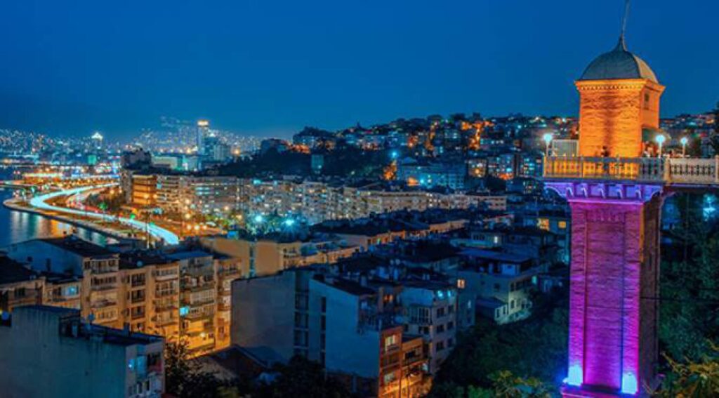 Konak Gezilecek En İyi Yerler - 10 - Puan.com