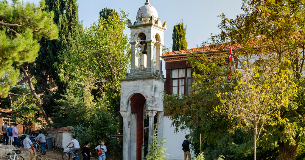 Urla Gezilecek En İyi Yerler - 07 - Puan.com